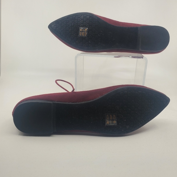 Laundry List Burgundy Suede Lace Up Pointed Toe Flats in a size 10 or 40 NWOT - Picture 8 of 10